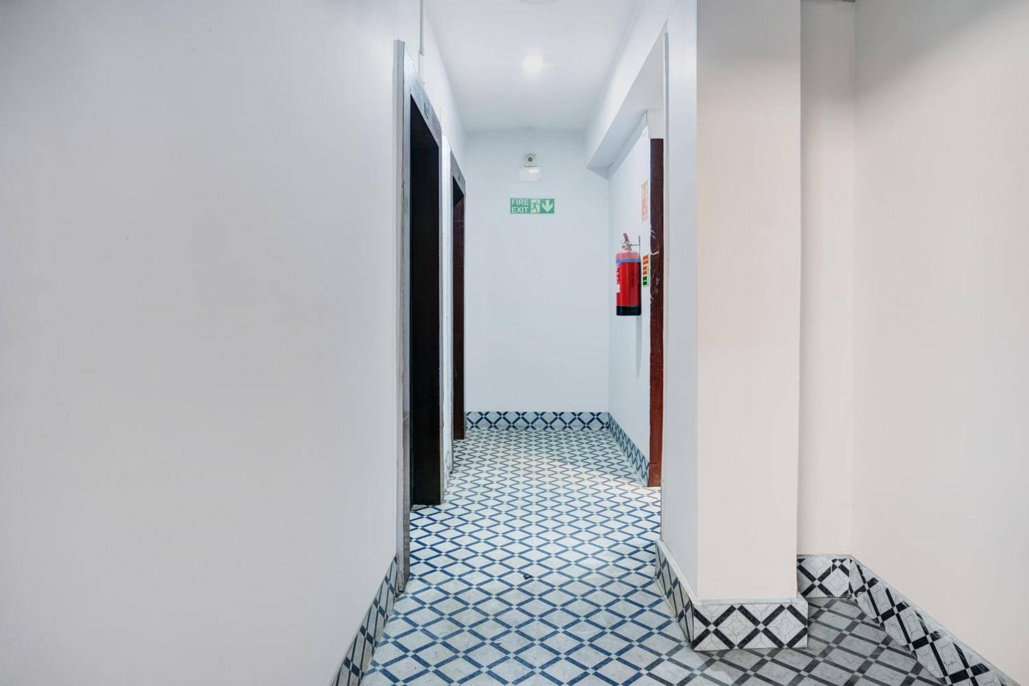 Hotel O Noonmati Guwahati Formerly Hotel Sundari Nunmati Ngoại thất bức ảnh